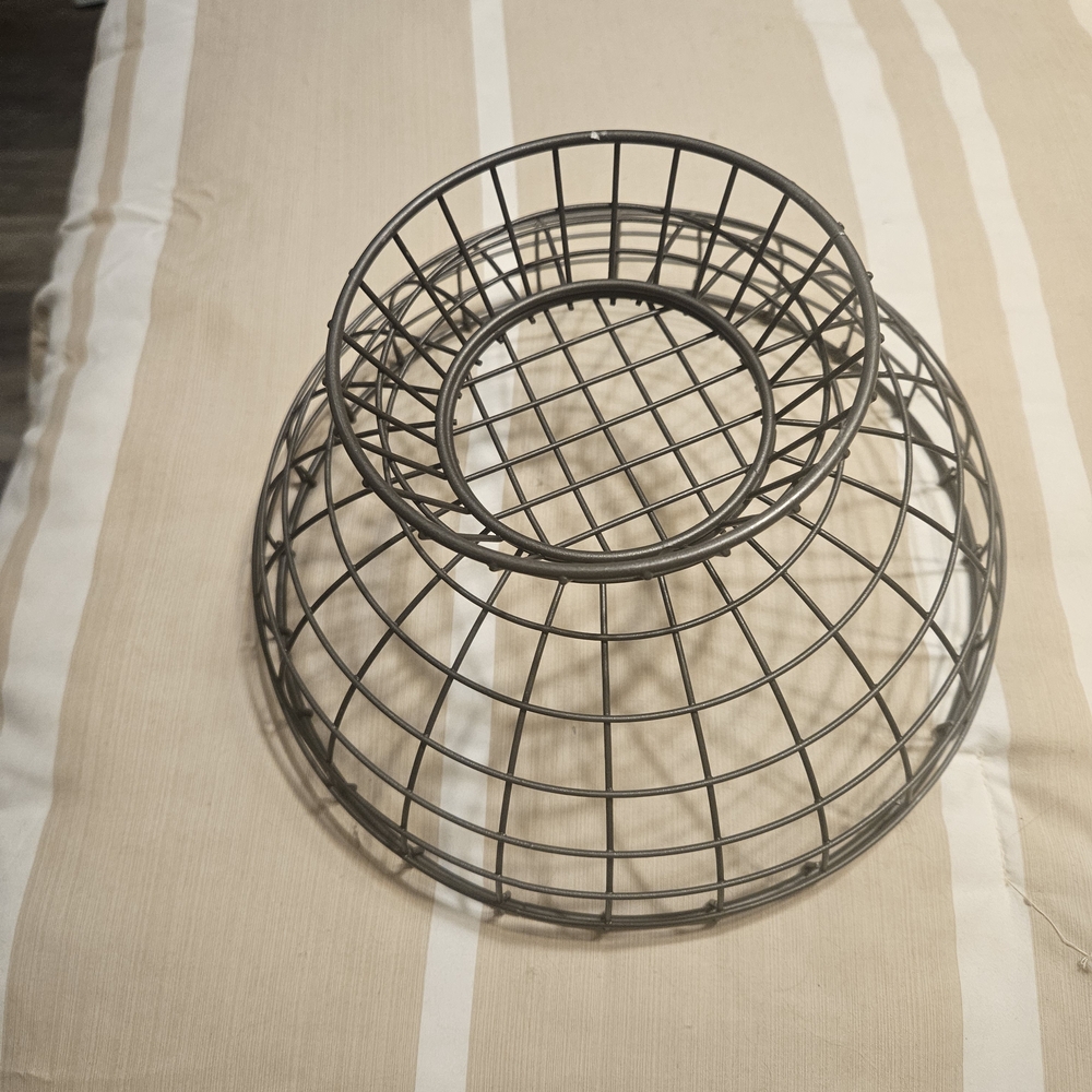 Modern Black Metal Wire Basket - Picture 3 of 5